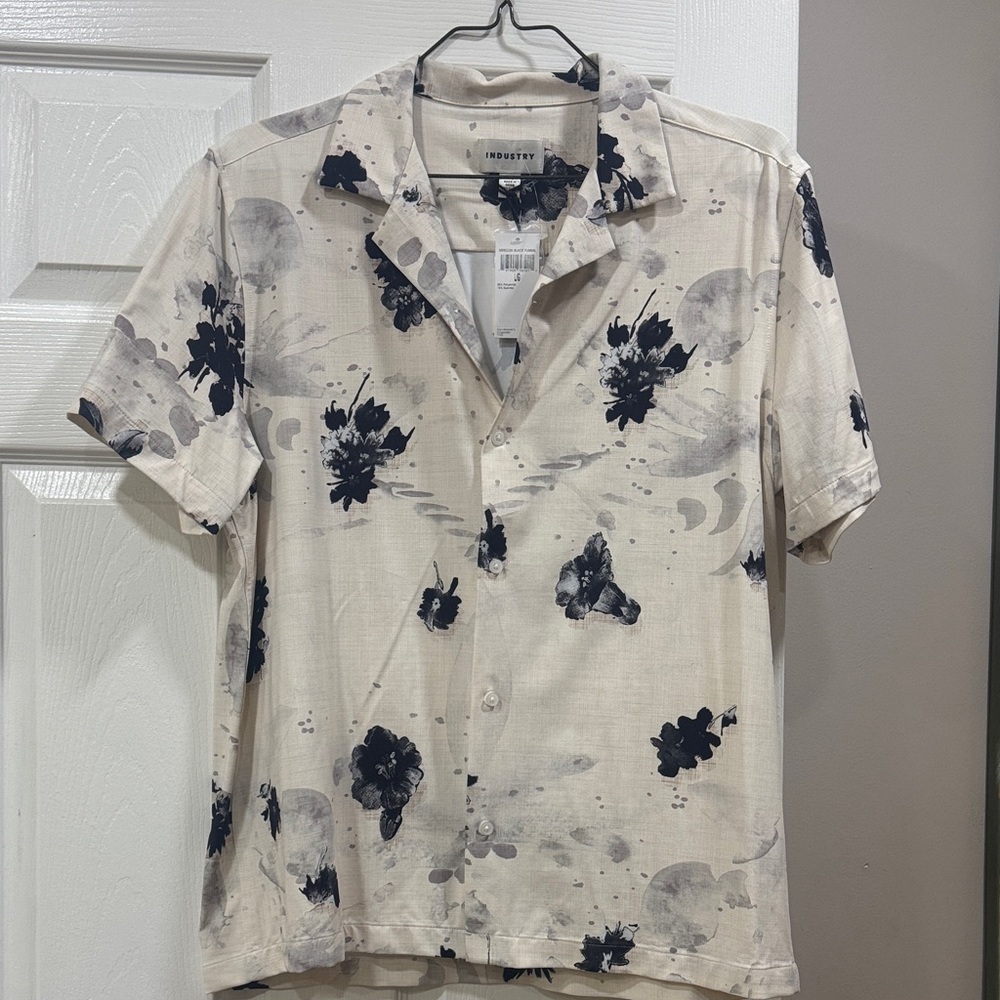 INDUSTRY Men's Beige and Black Floral Button Down Shirt